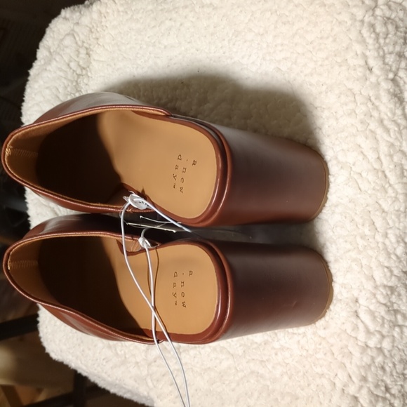 A New Day Women's Clogs - Picture 8 of 9